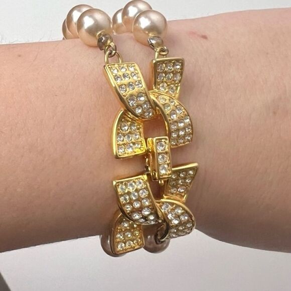 KENNETH J LANE PEARLS AND RHINESTONES DOUBLE ROW BRACELET!!!  BEAUTIFUL!!! - Picture 4 of 7